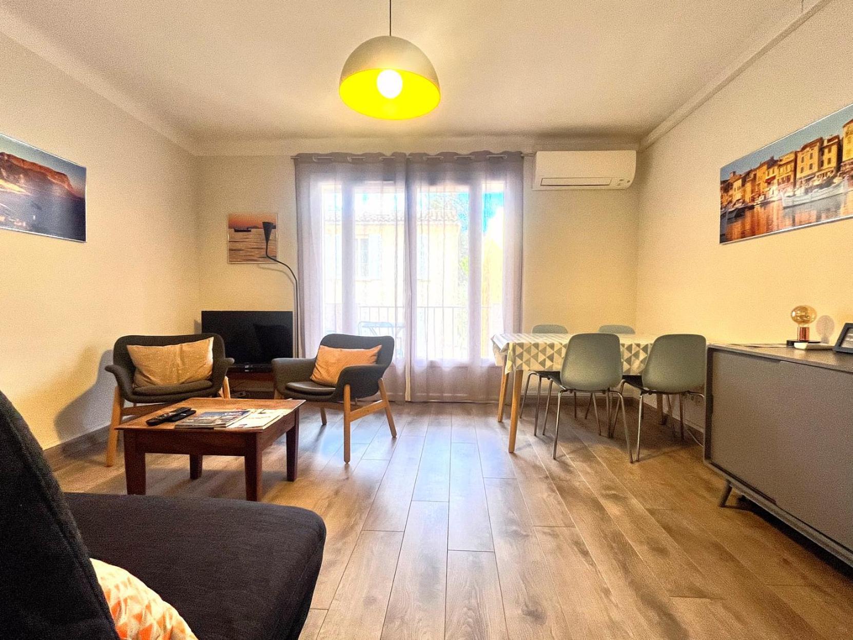 Le 13 Cassis Exterior foto