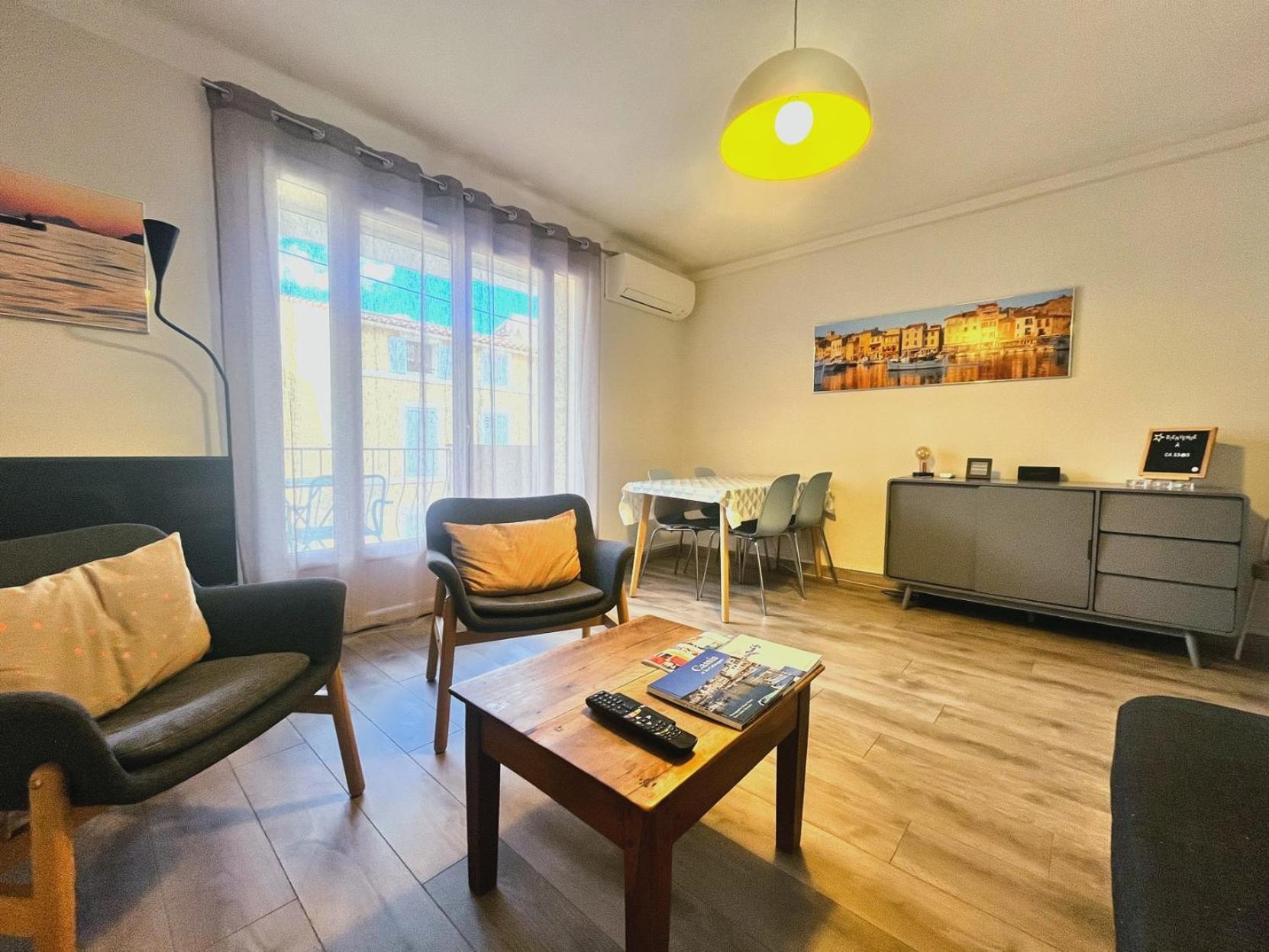 Le 13 Cassis Exterior foto