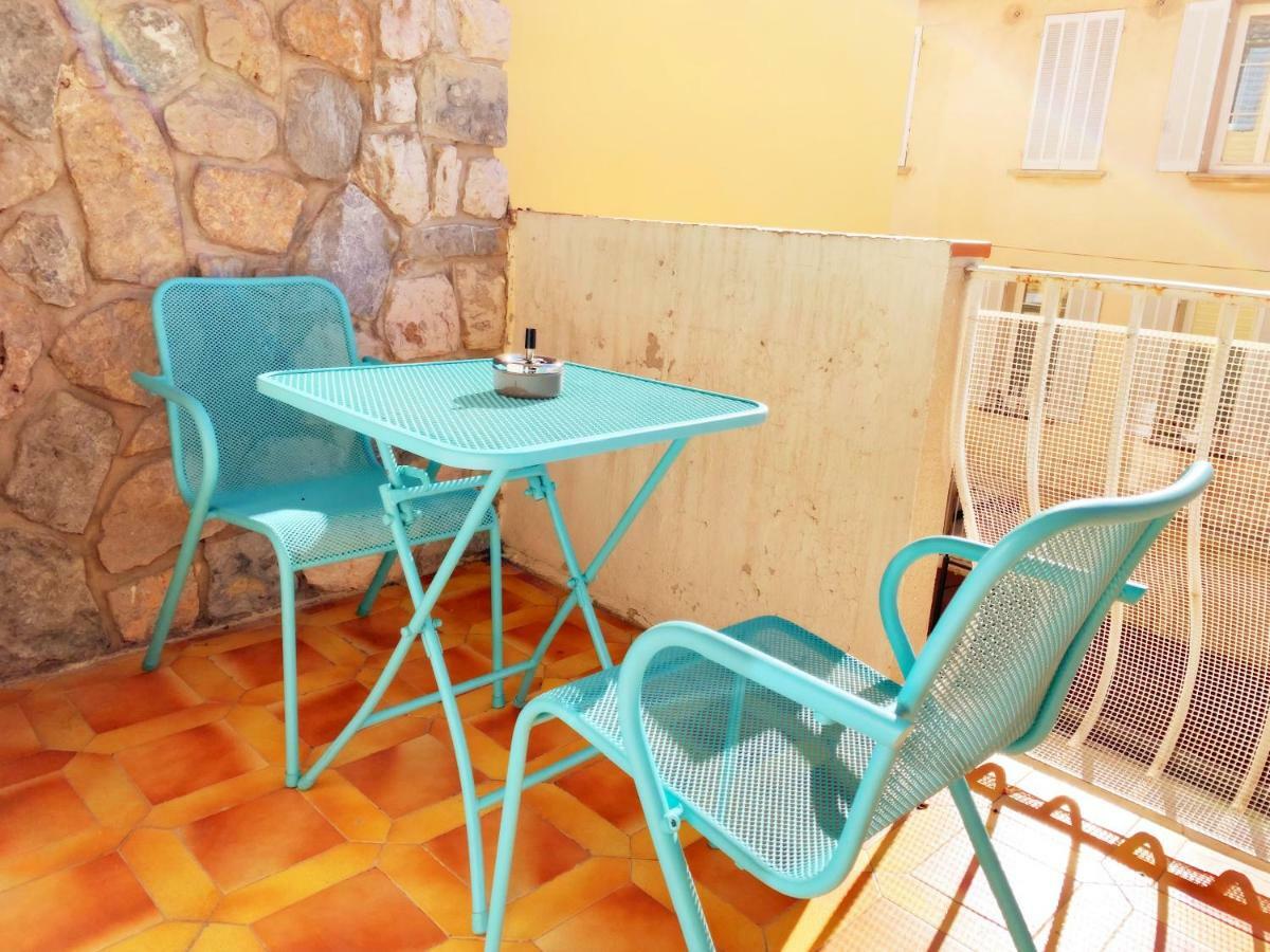 Le 13 Cassis Exterior foto