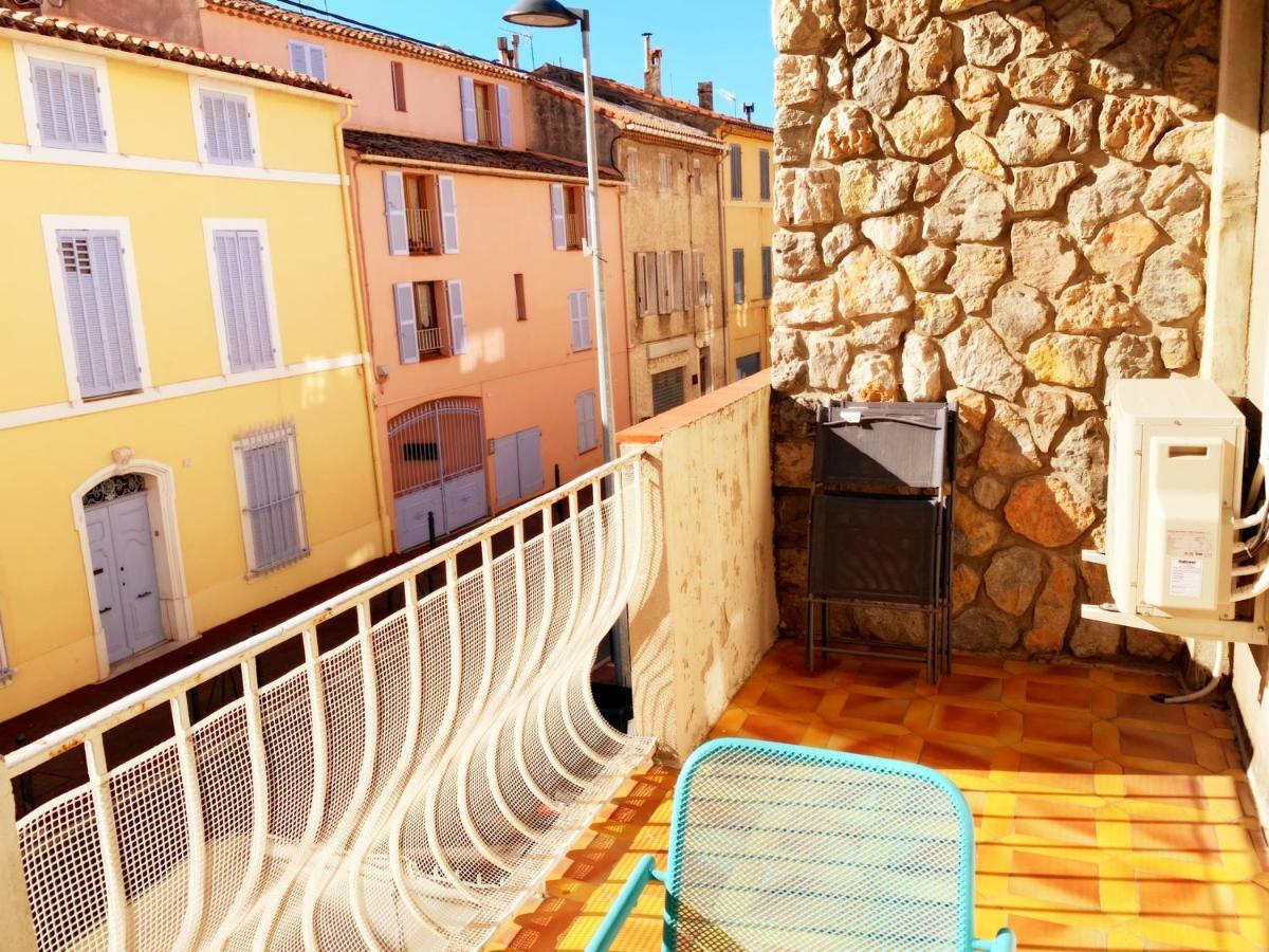 Le 13 Cassis Exterior foto